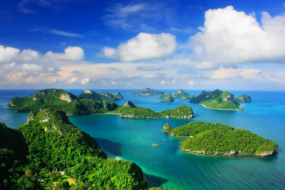 Worldwide Yacht Charter